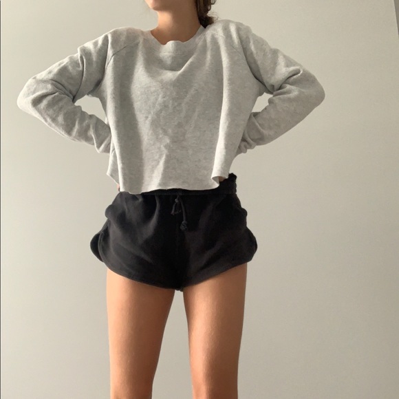 Brandy Melville cropped thermal top! - Picture 2 of 3
